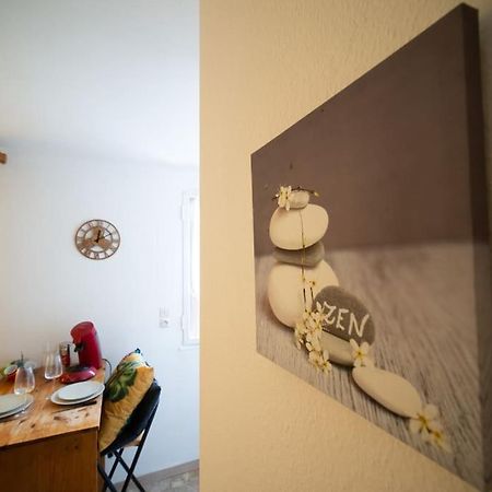 Fully Equipped Apartment Ideal For 2 People Marseille Exterior photo